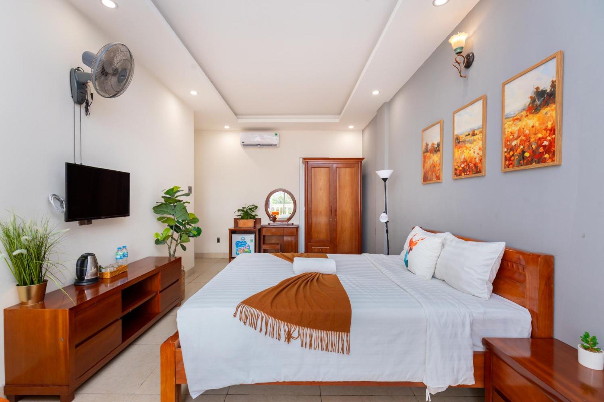 Prague Hotel Vung Tau Exterior photo