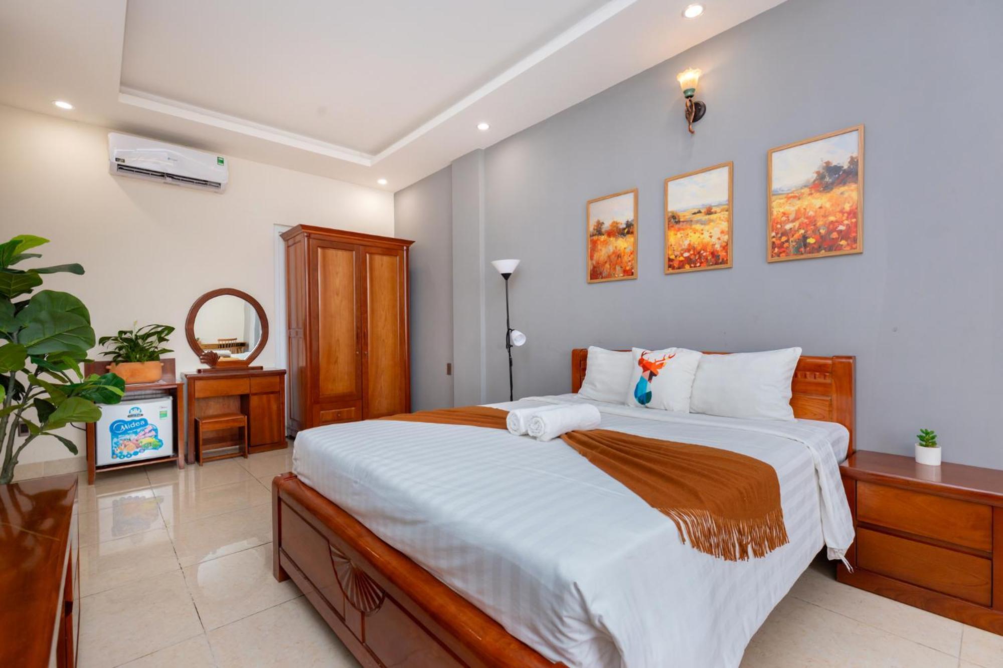 Prague Hotel Vung Tau Exterior photo